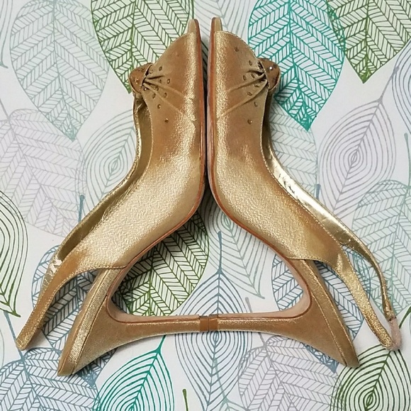 Fancy Nina gold peep toe sling back heels, 7 - Picture 4 of 7